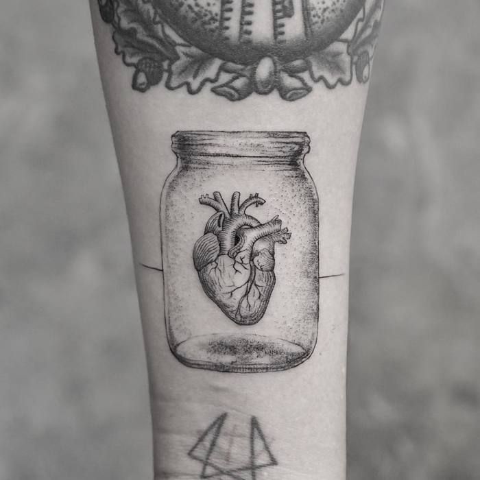 Anatomical Heart Tattoo Designs For Guys With Meaning (22)