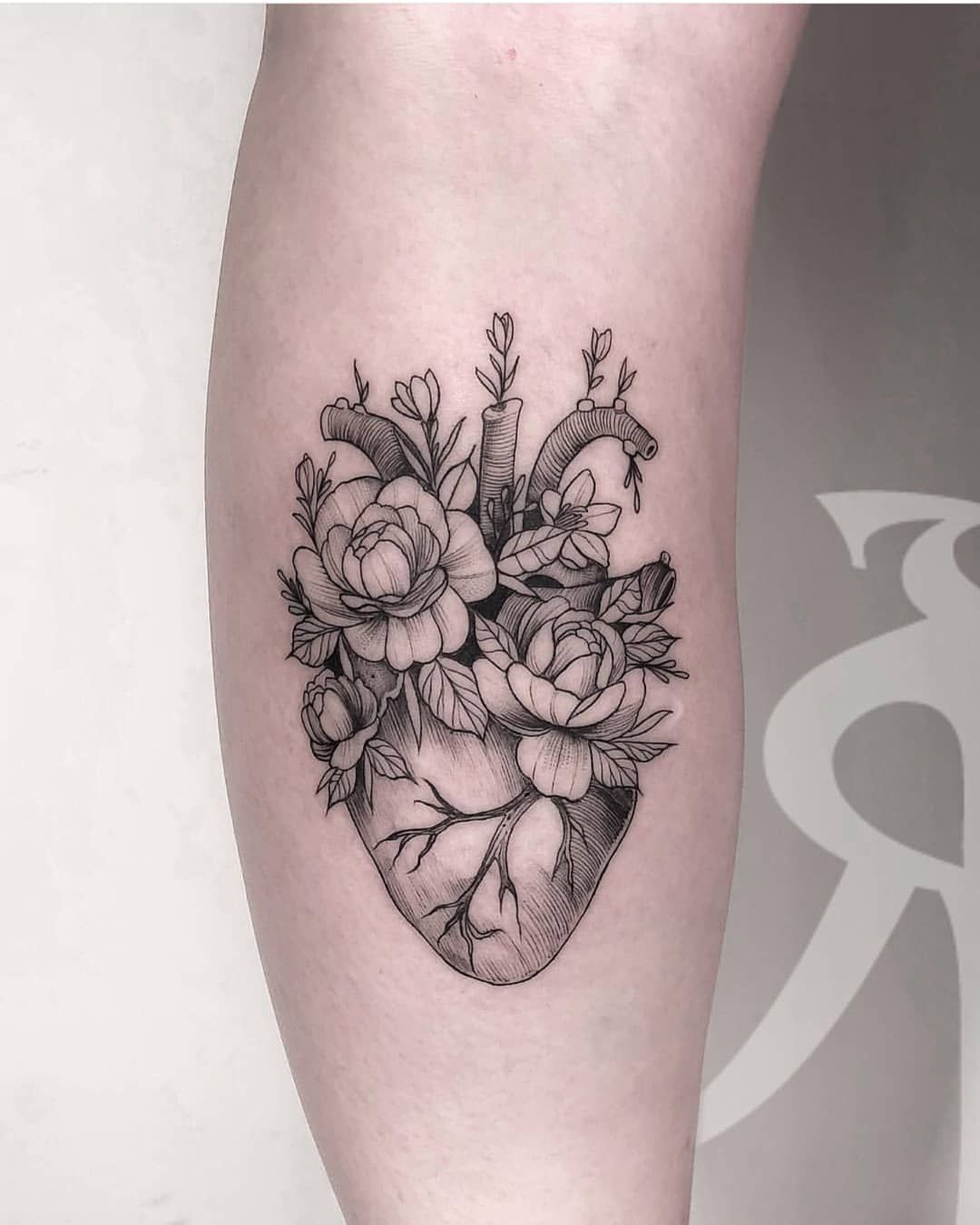 Anatomical Heart Tattoo Designs For Guys With Meaning (43)