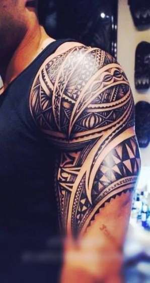 Men Shoulder Tattoos (9)