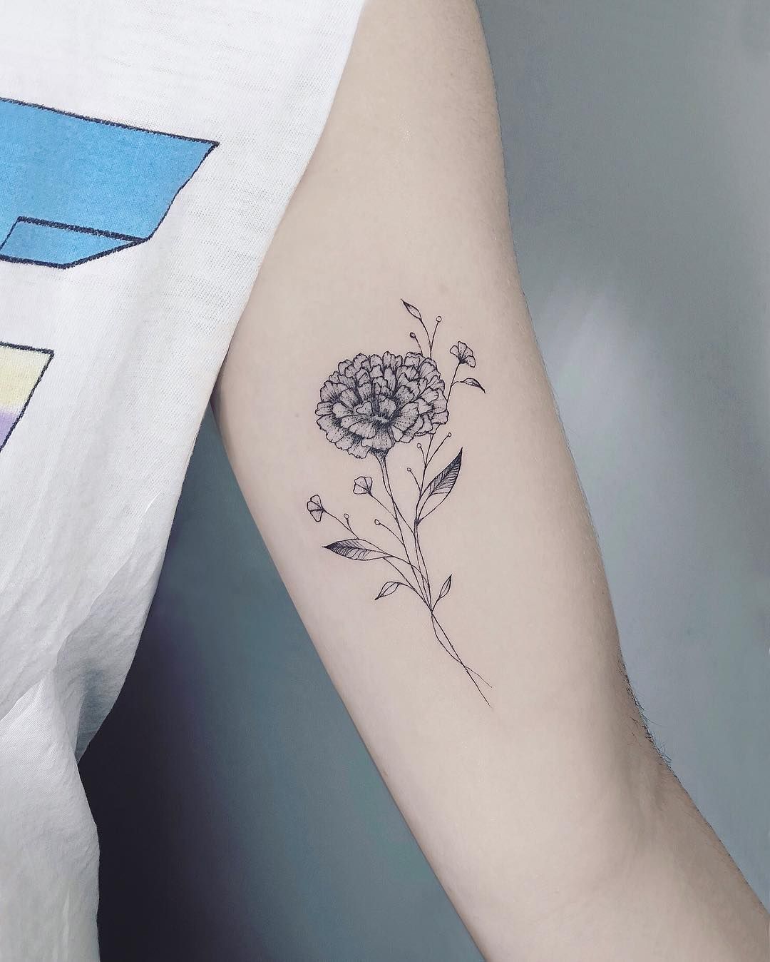 160+ Best Carnation Flower Tattoo Designs With Meanings (2022)