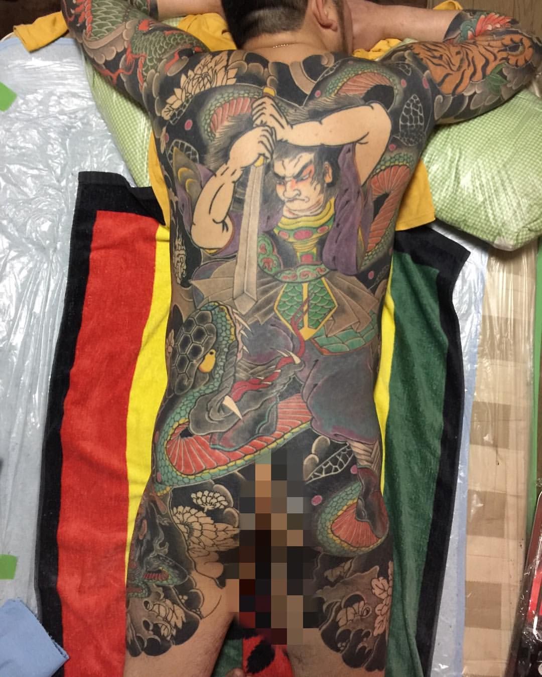 Japanese Gang Yakuza Full Body Tattoo Meanings (186)