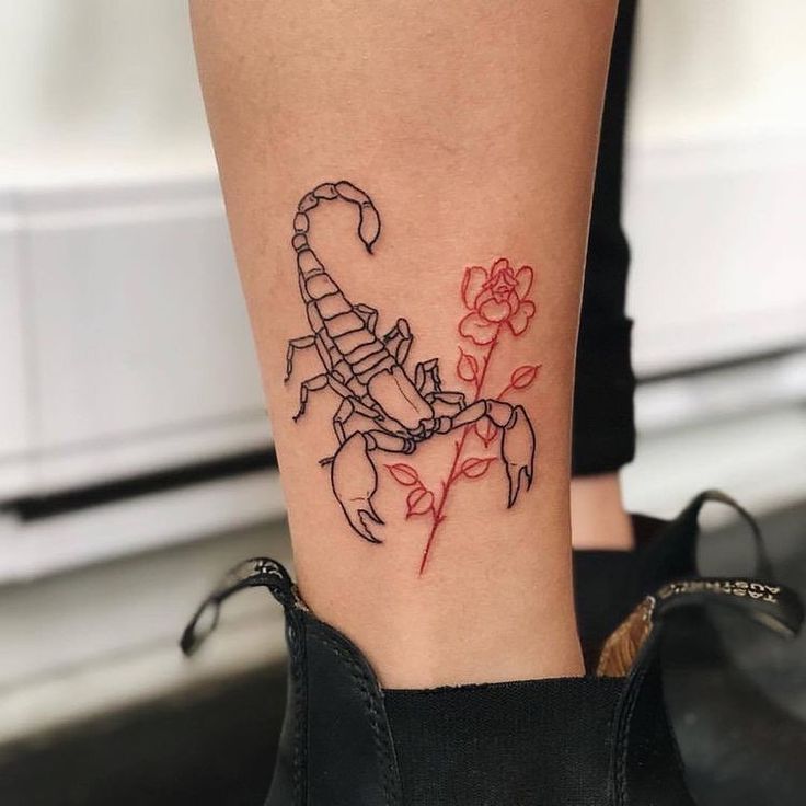Motive frauen schlüsselbein tattoo Kleine Tattoos
