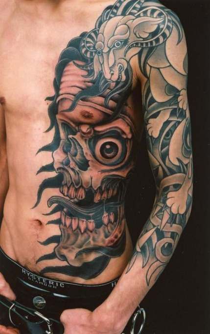Chest Tattoo Pieces Ideas Pictures (48)