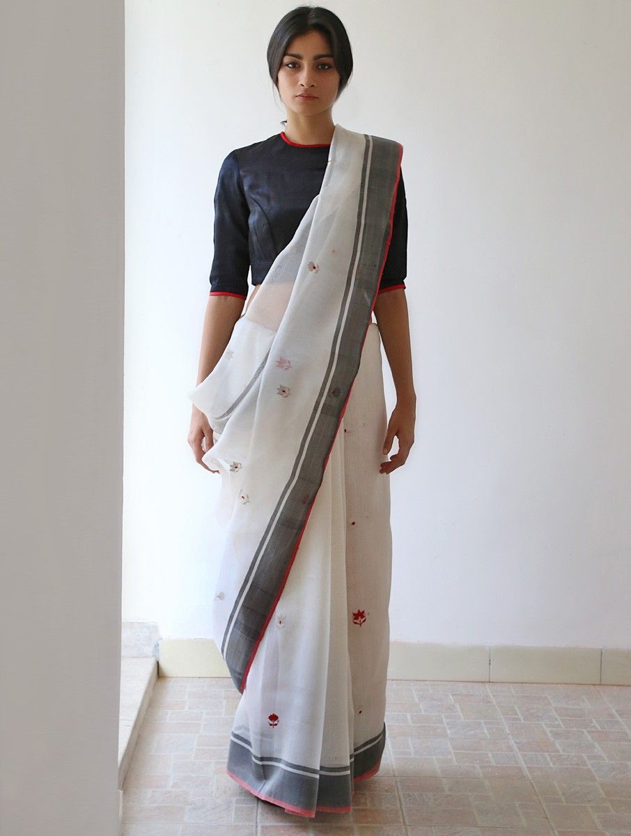 Different Saree Wearing Style (220)