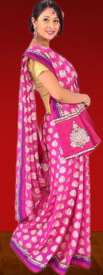 Different Saree Wearing Style (77)