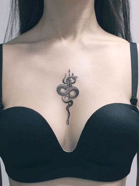 Female Chest Tattoo Pictures Ideas (14)