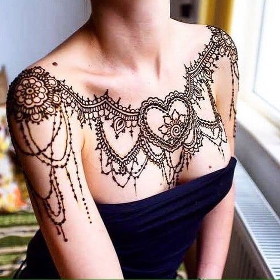 Female Chest Tattoo Pictures Ideas (140)
