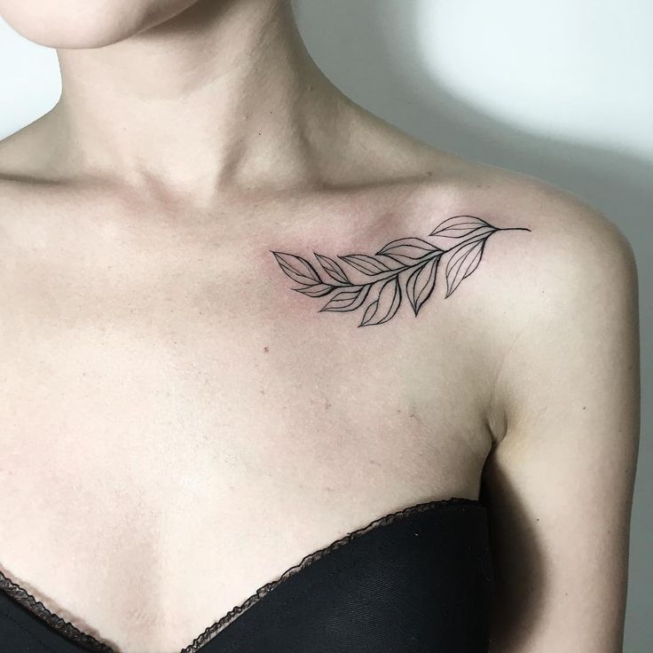 Female Chest Tattoo Pictures Ideas (184)