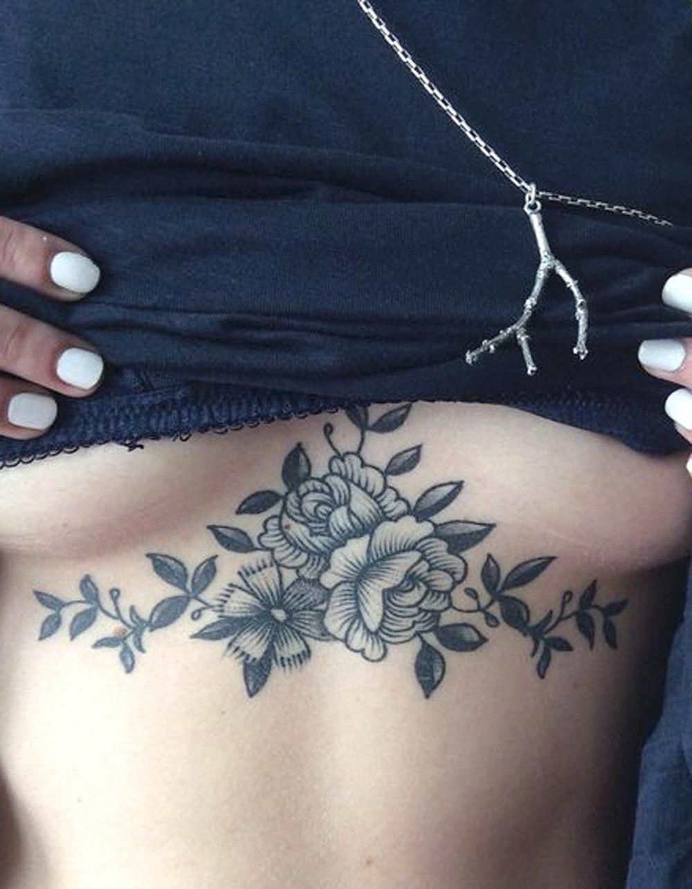 Female Chest Tattoo Pictures Ideas (196)