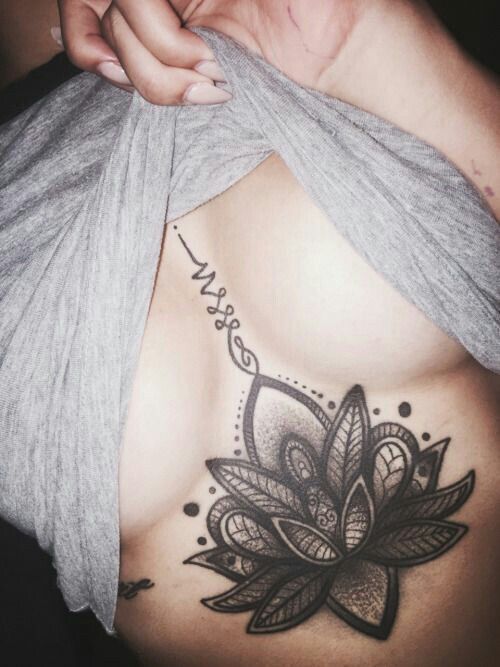 Female Chest Tattoo Pictures Ideas (206)