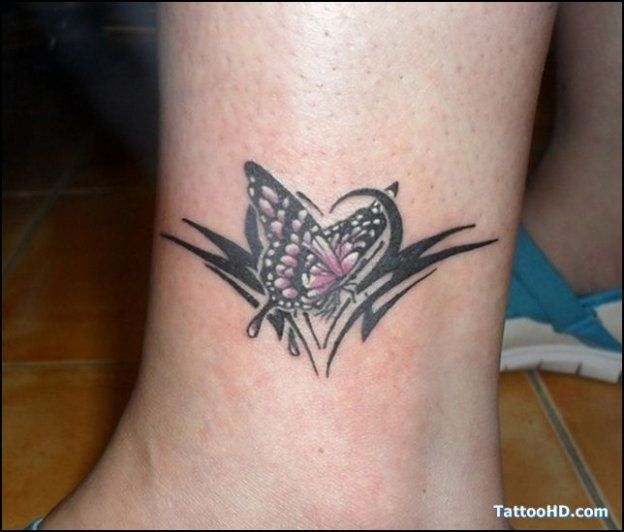 Female Chest Tattoo Pictures Ideas (217)