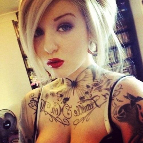Female Chest Tattoo Pictures Ideas (220)