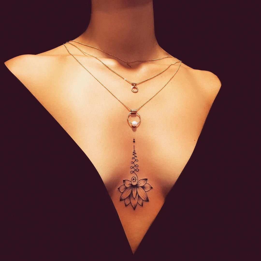 Female Chest Tattoo Pictures Ideas (40)