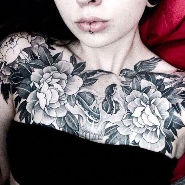 Female Chest Tattoo Pictures Ideas (44)