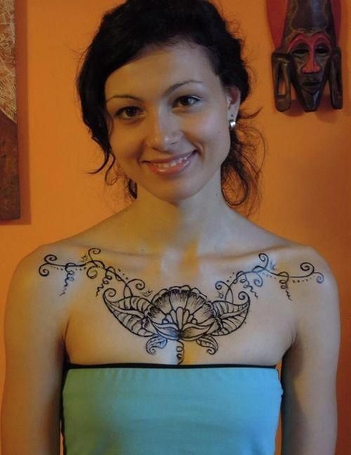 Female Chest Tattoo Pictures Ideas (45)