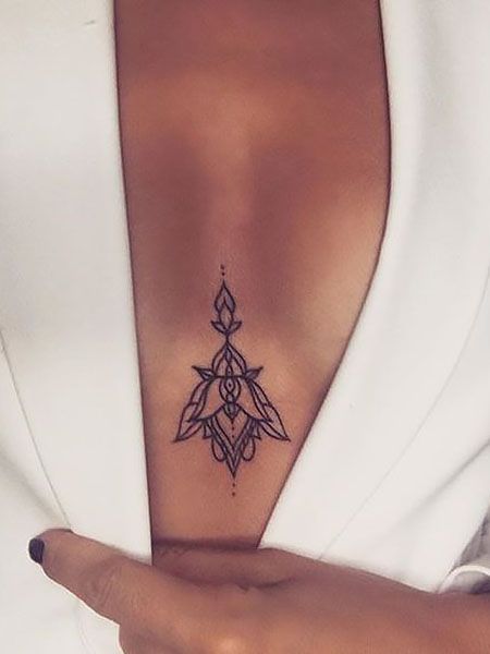Female Chest Tattoo Pictures Ideas (58)