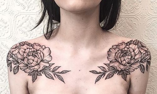 Female Chest Tattoo Pictures Ideas (69)