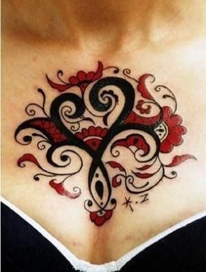Female Chest Tattoo Pictures Ideas (78)