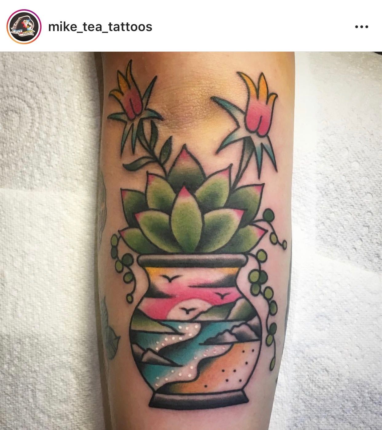 Small Simple Cactus Tattoo Designs (110)
