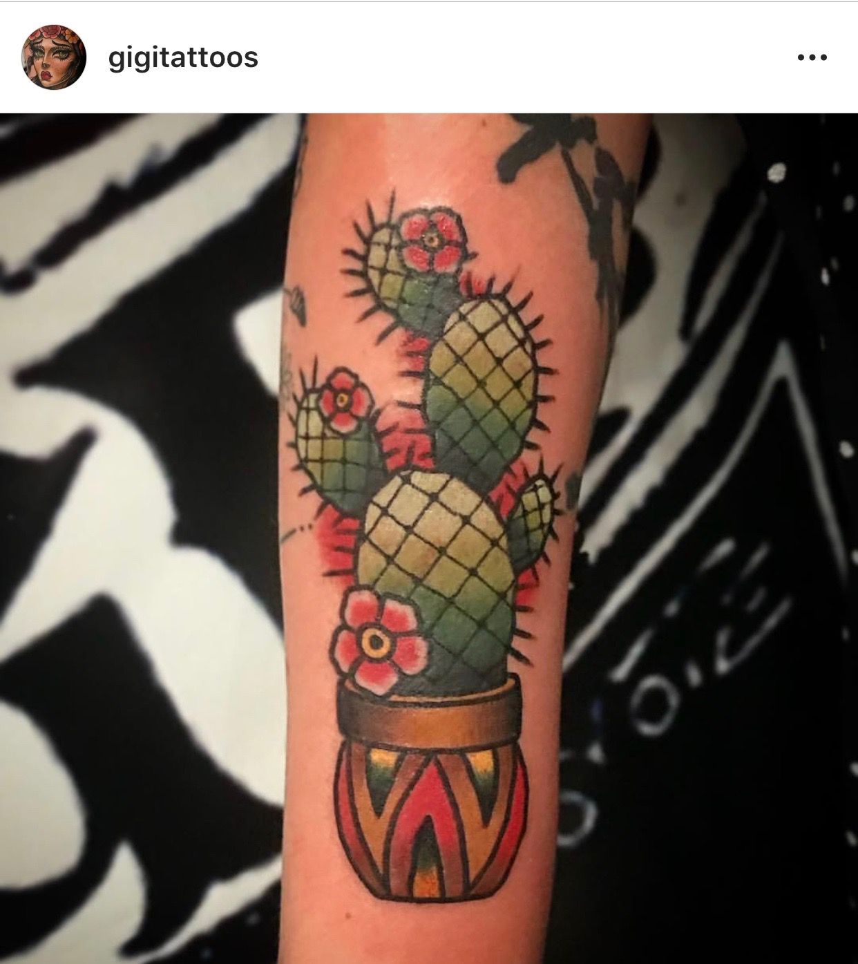 Small Simple Cactus Tattoo Designs (130)
