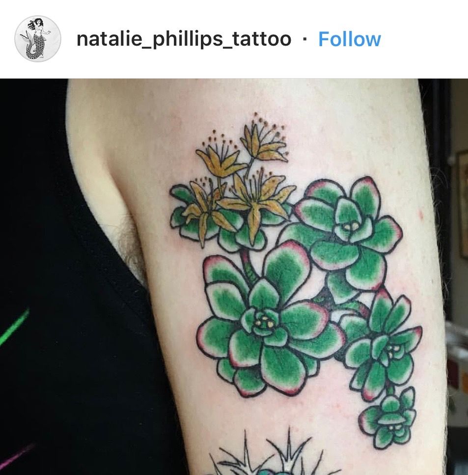 Small Simple Cactus Tattoo Designs (136)