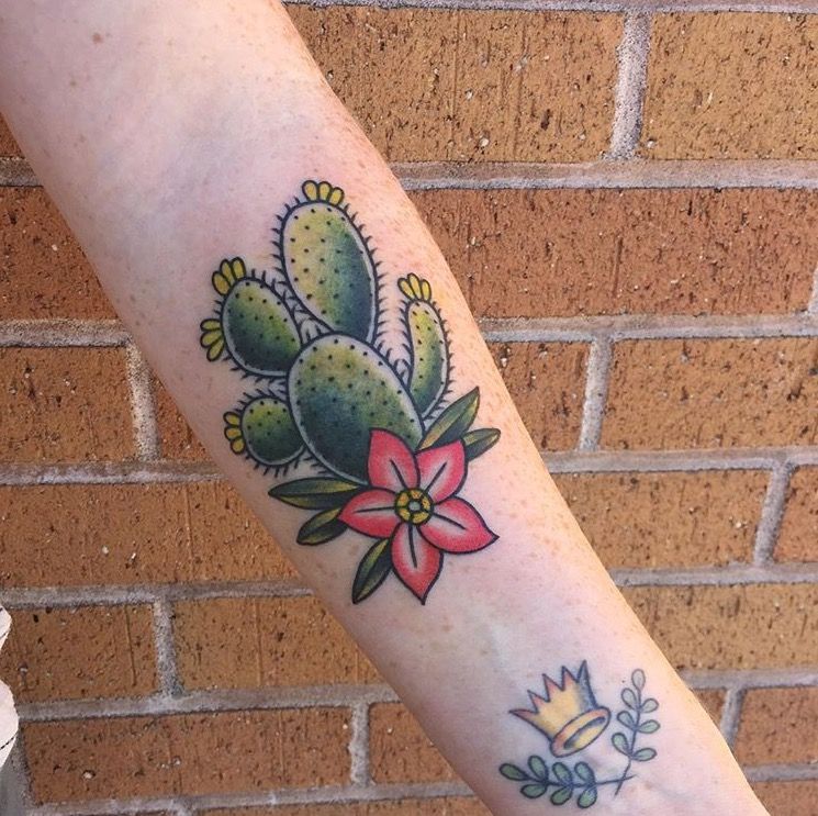 Small Simple Cactus Tattoo Designs (155)