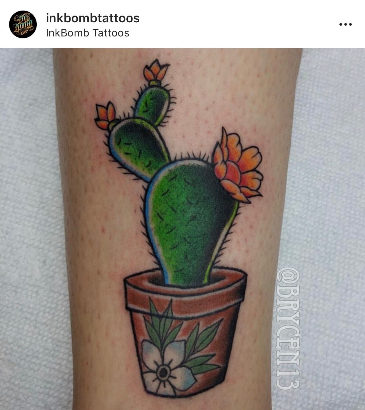 Small Simple Cactus Tattoo Designs (163)