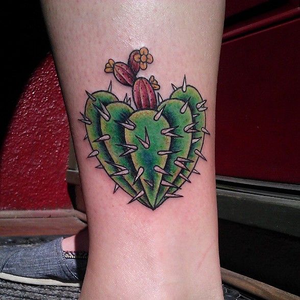 Small Simple Cactus Tattoo Designs (62)