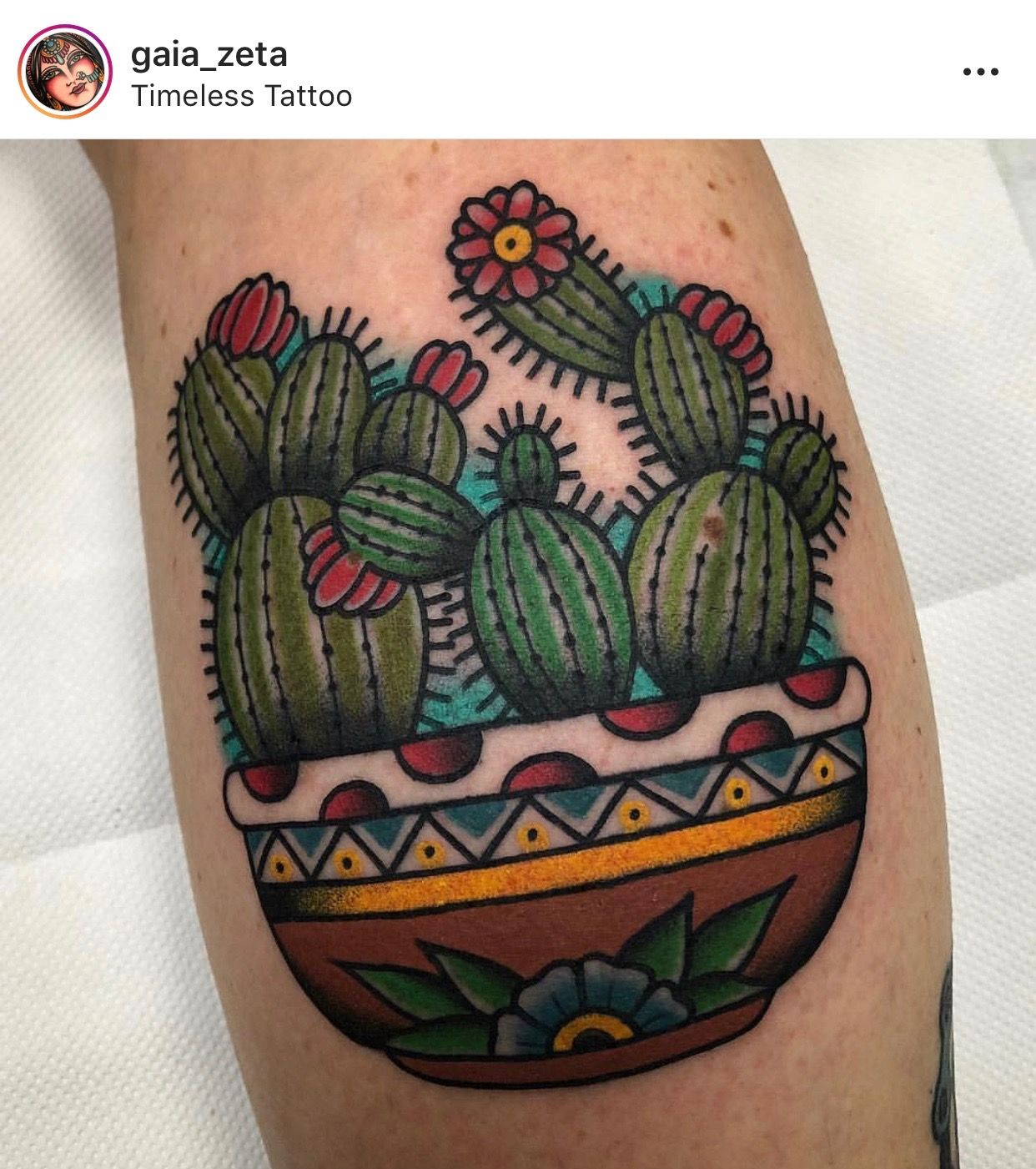 Small Simple Cactus Tattoo Designs (64)