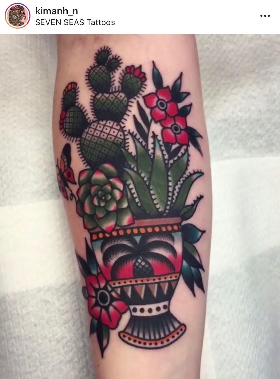 Small Simple Cactus Tattoo Designs (71)