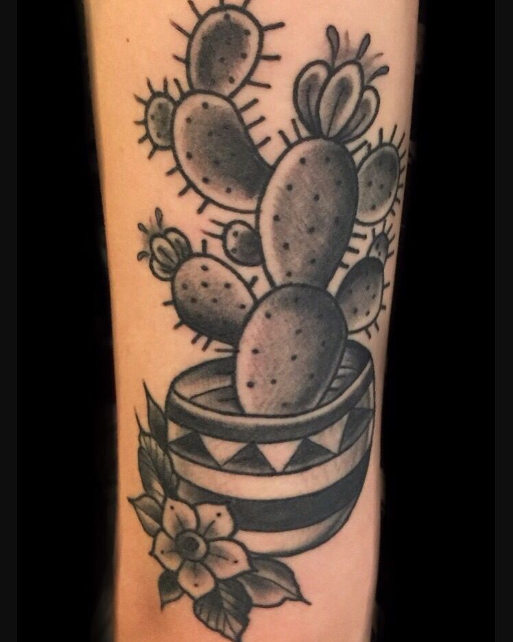 Small Simple Cactus Tattoo Designs (72)