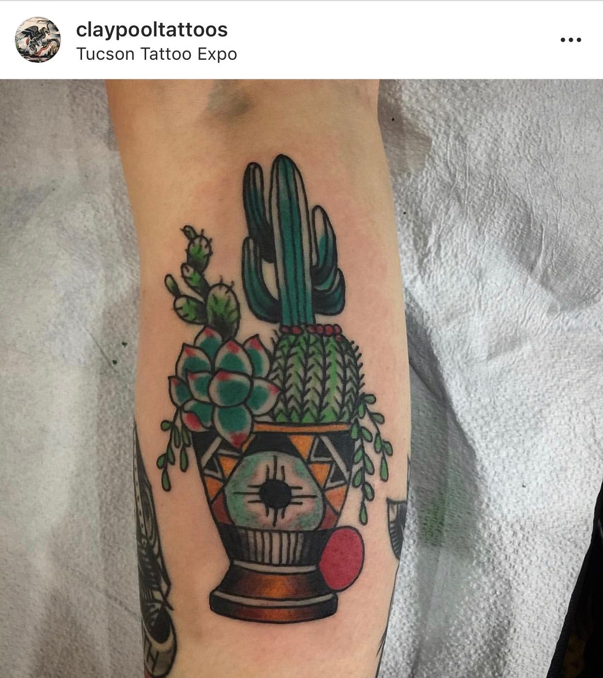 Small Simple Cactus Tattoo Designs (96)