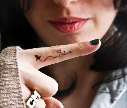 Tatuagens Femininas Delicadas No Braço (11)
