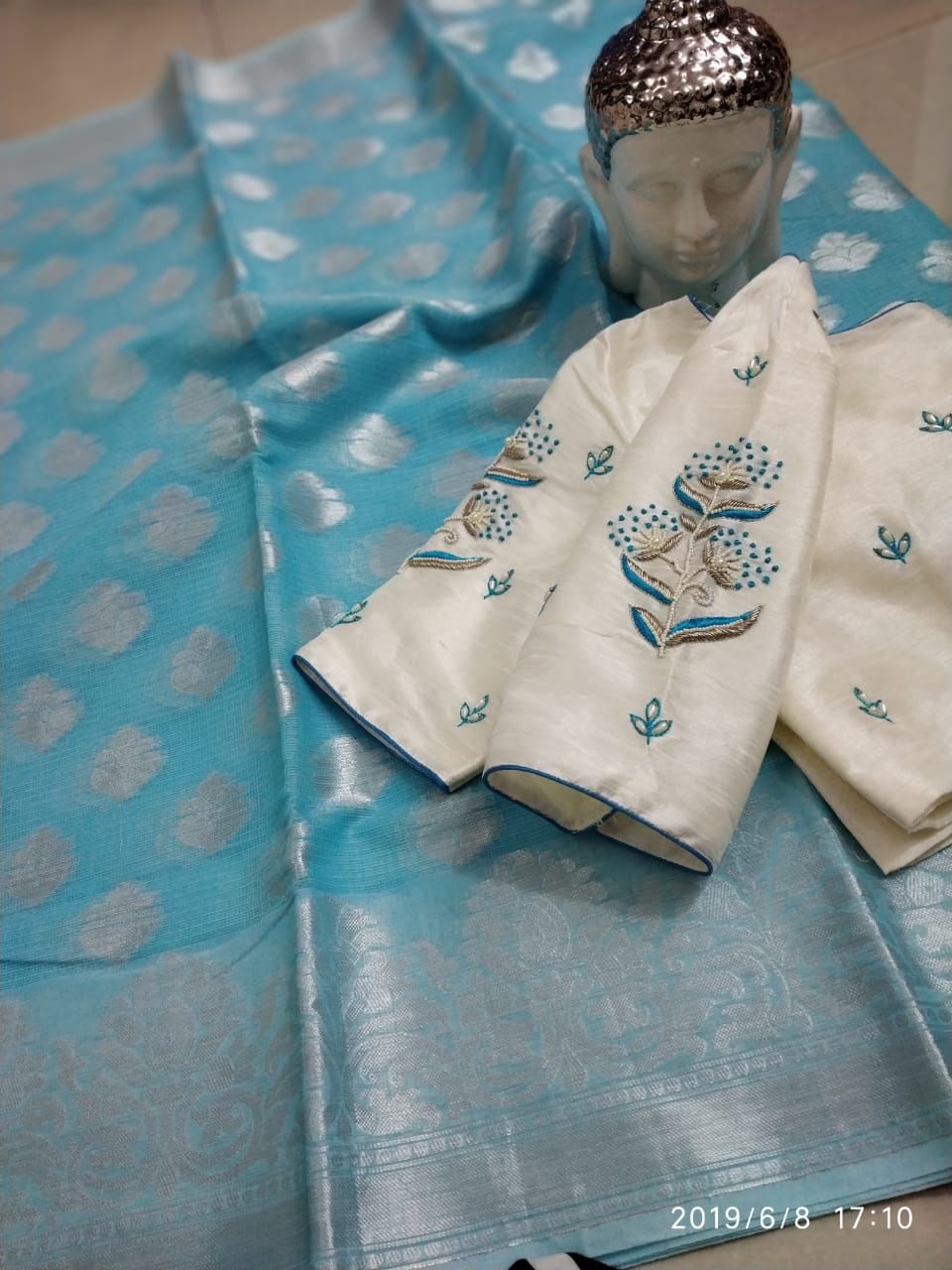 Blouse Designs For Pattu Silk Sarees (141)