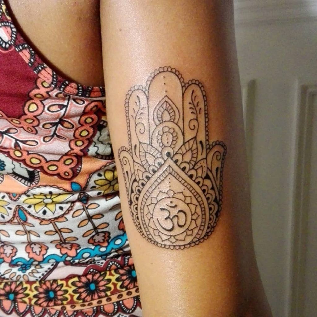 Hamsa Hand Tattoo Designs (133)