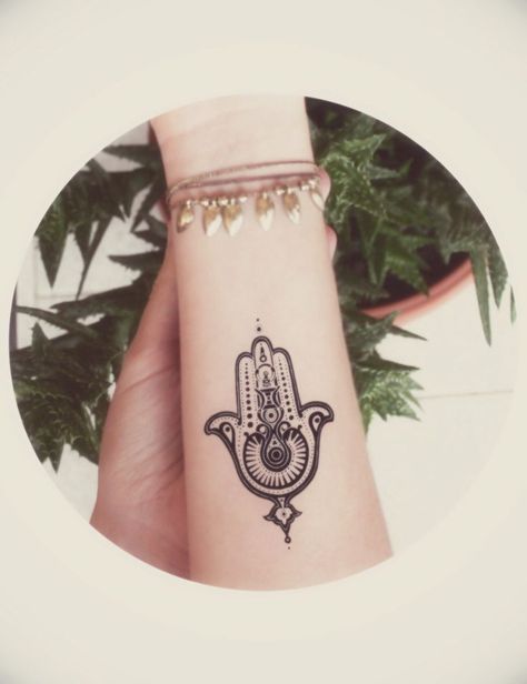 Hamsa Hand Tattoo Designs (215)