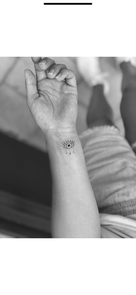 Hamsa Hand Tattoo Designs (81)