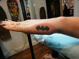 Simple Small Batman Tattoo Designs Ideas (151)