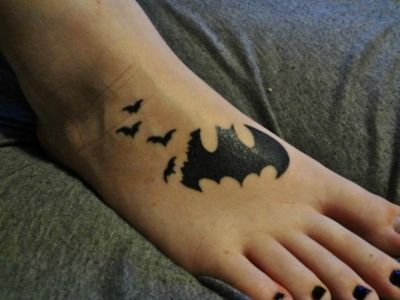 Simple Small Batman Tattoo Designs Ideas (162)