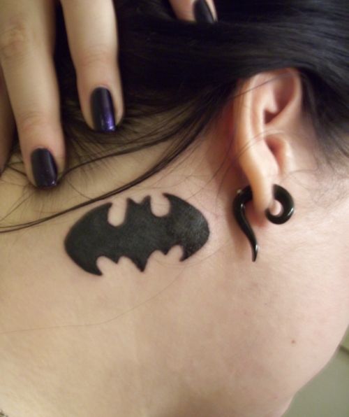 Simple Small Batman Tattoo Designs Ideas (59)