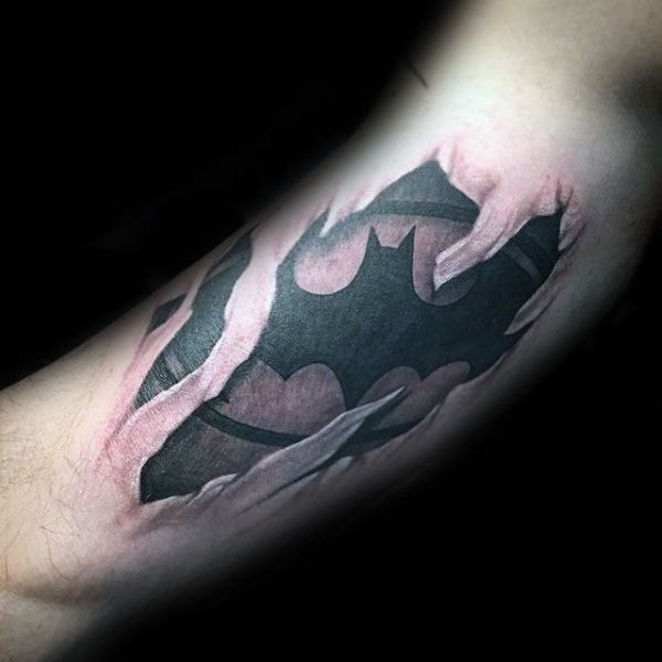 Simple Small Batman Tattoo Designs Ideas (7)