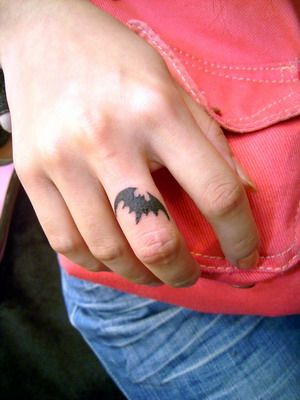 Simple Small Batman Tattoo Designs Ideas (83)
