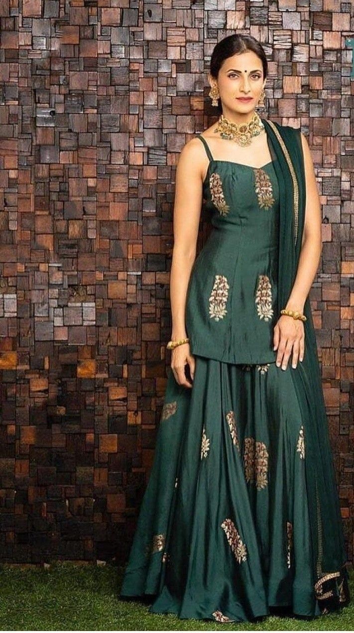 Bollywood Actress Dresses Online Shopping (120)