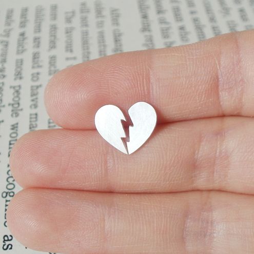 Broken Heart Tattoo Design Meaning (115)
