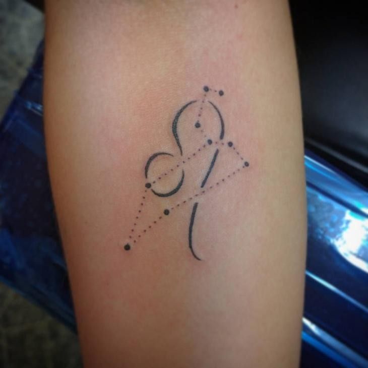 Leo Zodiac Horoscope Sign Symbol Tattoo Designs (34)