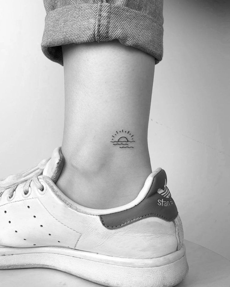 Cool Small Tattoos With Meaning (5)