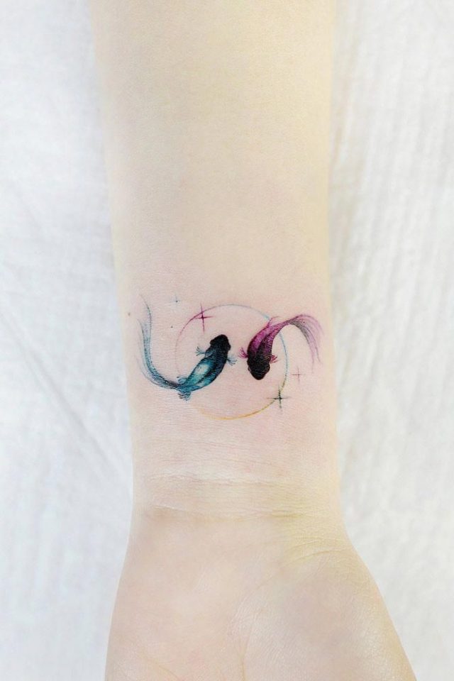 270+ Unique Small Tattoos Designs For Girls With Deep Meaning (2023)