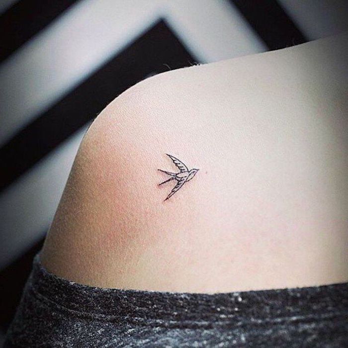 Mini Tattoos With Meaning (9)