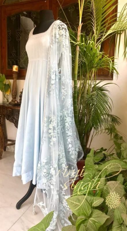 Party Wear Heavy Kurtis For Marriage (49)