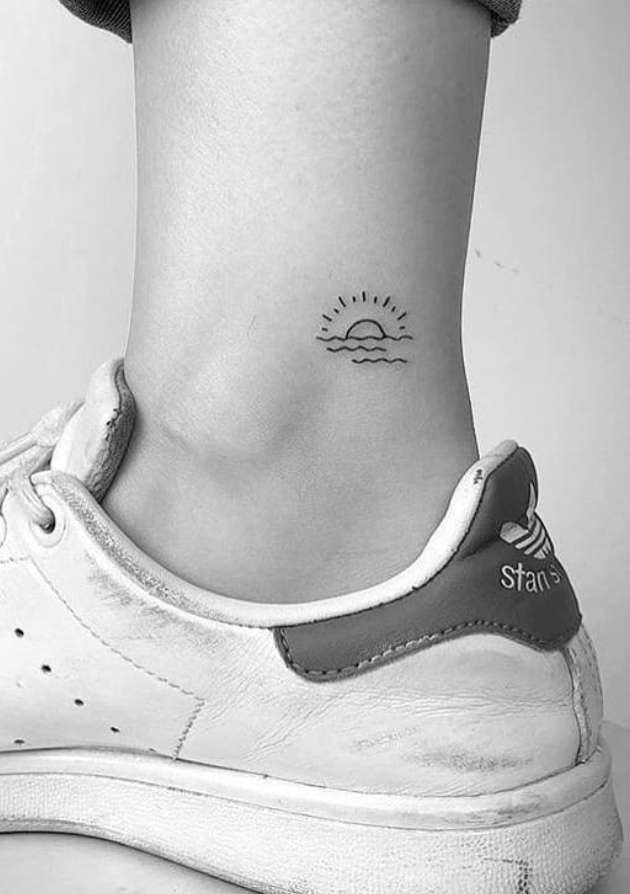 Tiny Tattoos And Their Meanings (1)